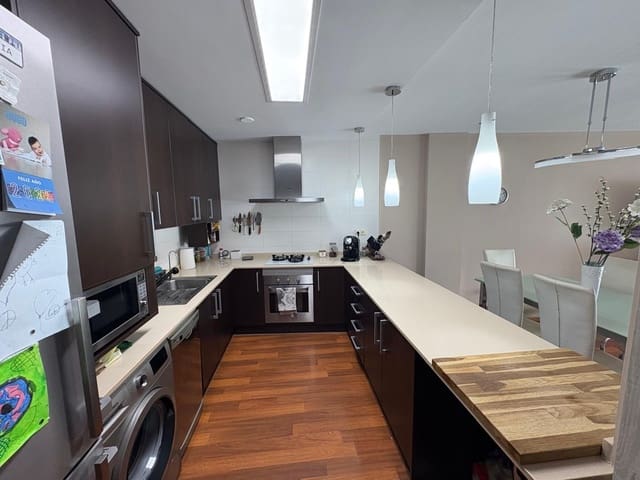 1 makuuhuone Asunto myytävänä paikassa Almansa mukana 
autotalli - 89 500 € (Ref: 9359604)