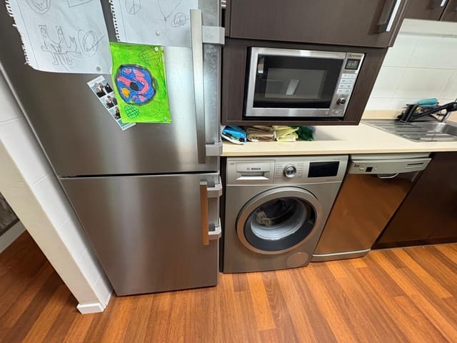 1 makuuhuone Asunto myytävänä paikassa Almansa mukana 
autotalli - 89 500 € (Ref: 9359604)