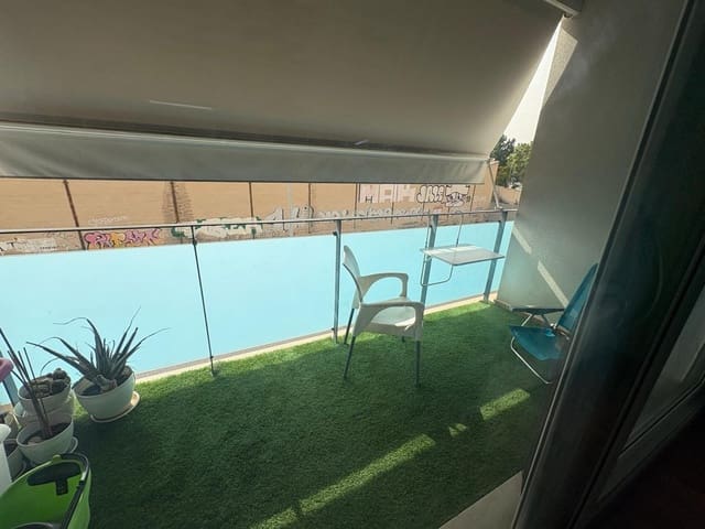 1 makuuhuone Asunto myytävänä paikassa Almansa mukana 
autotalli - 89 500 € (Ref: 9359604)