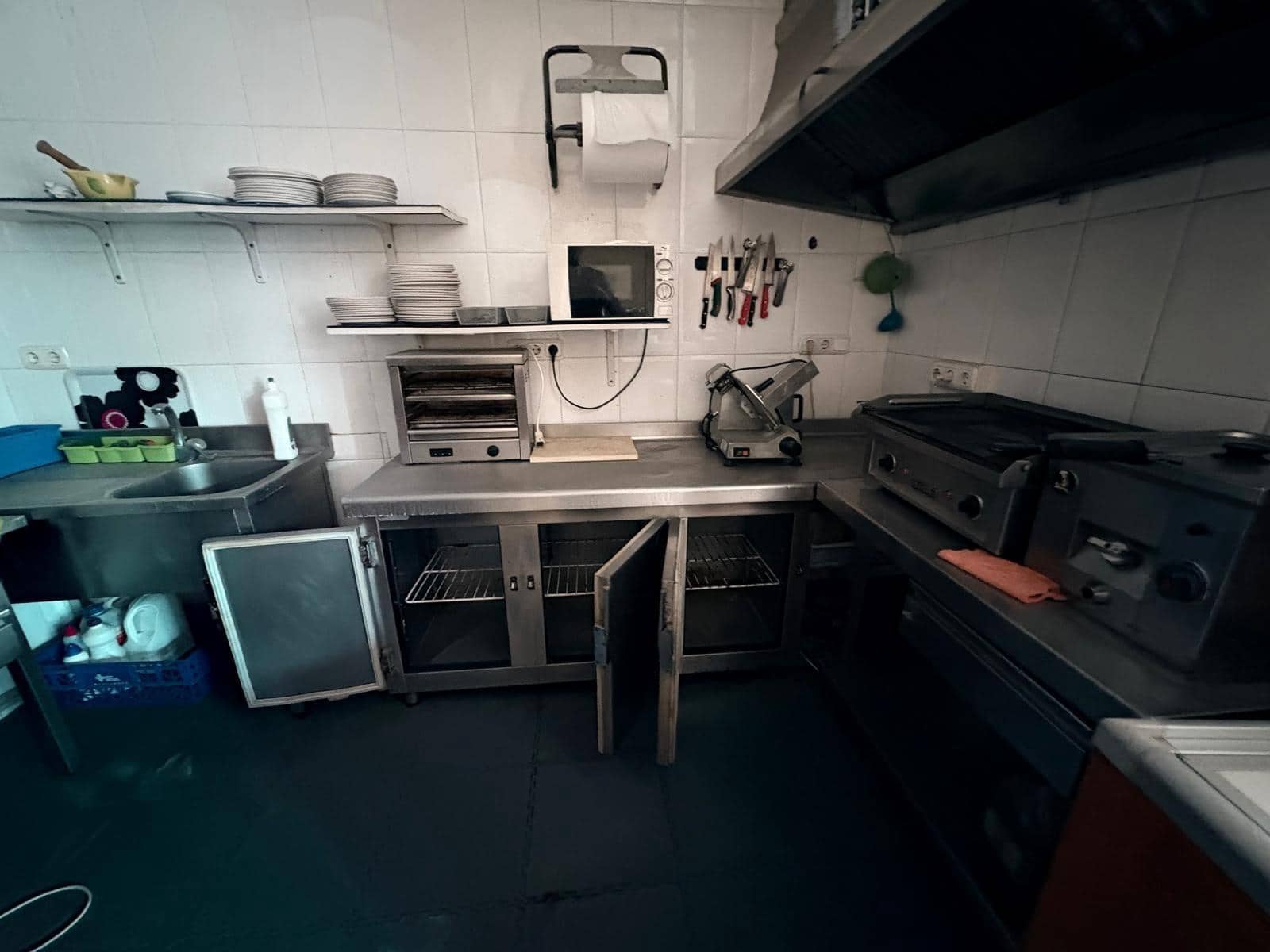 Erhverv til salg i Almansa - € 45.000 (Ref: 9359605)