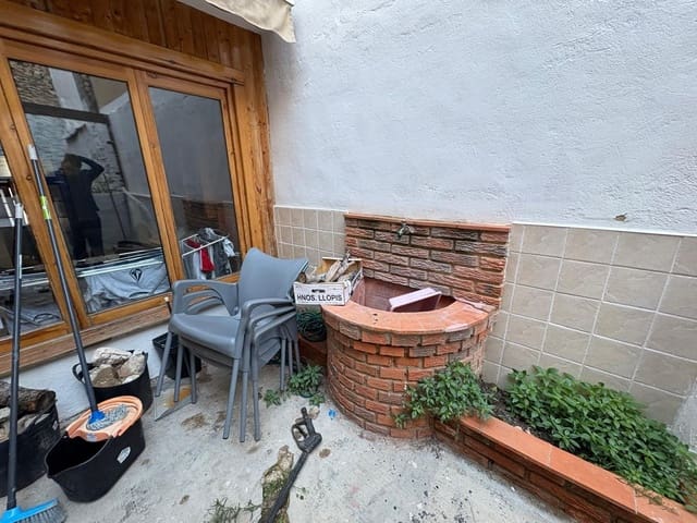 2 bedroom Flat for sale in Almansa - € 70,000 (Ref: 9367523)