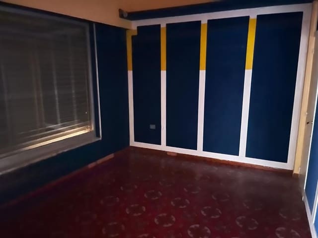 Kaupallinen myytävänä paikassa Almansa - 55 000 € (Ref: 9367524)