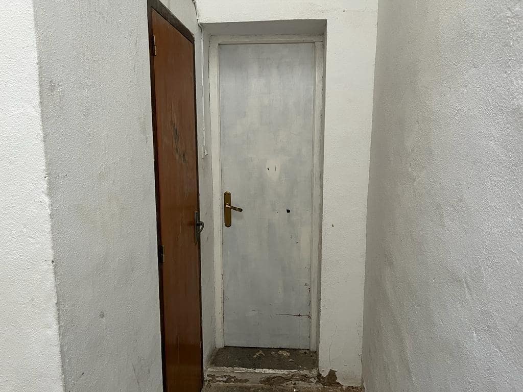 Commercial for sale in Almansa - € 55,000 (Ref: 9367524)