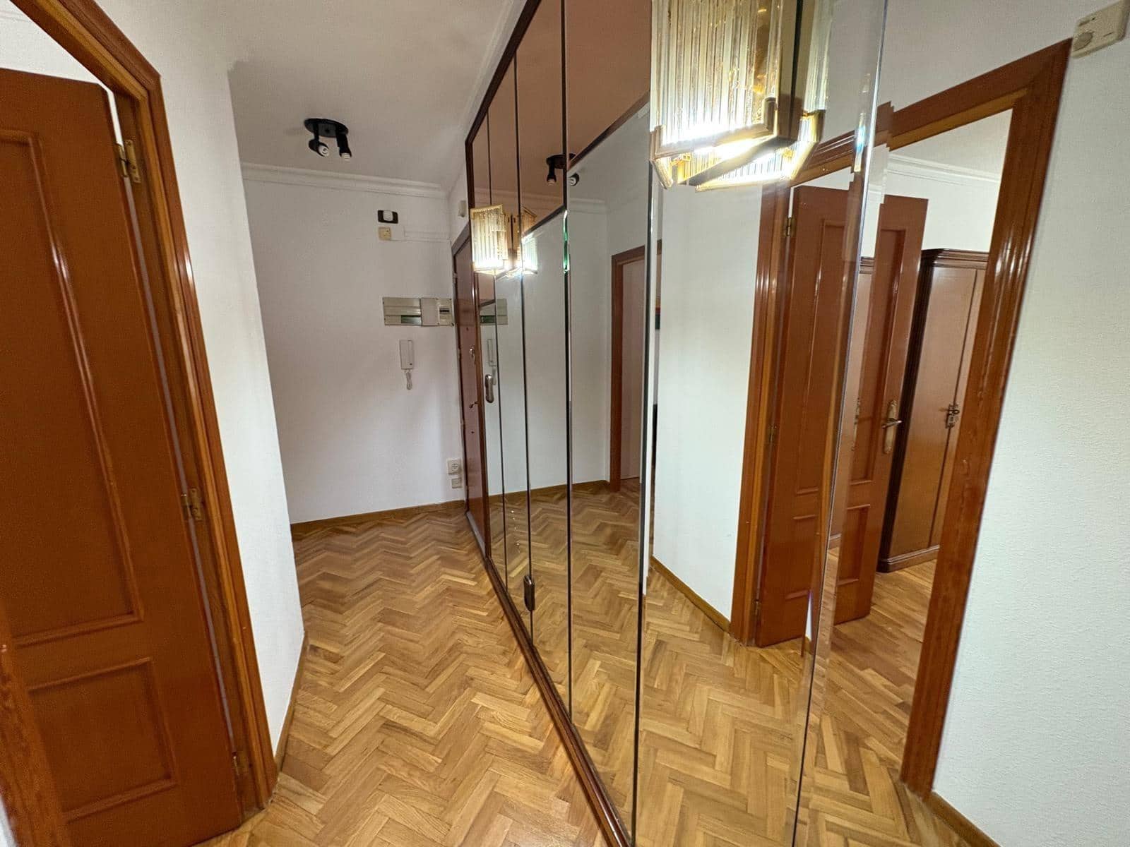 3 bedroom Flat for rent in Almansa - € 550 (Ref: 9379034)