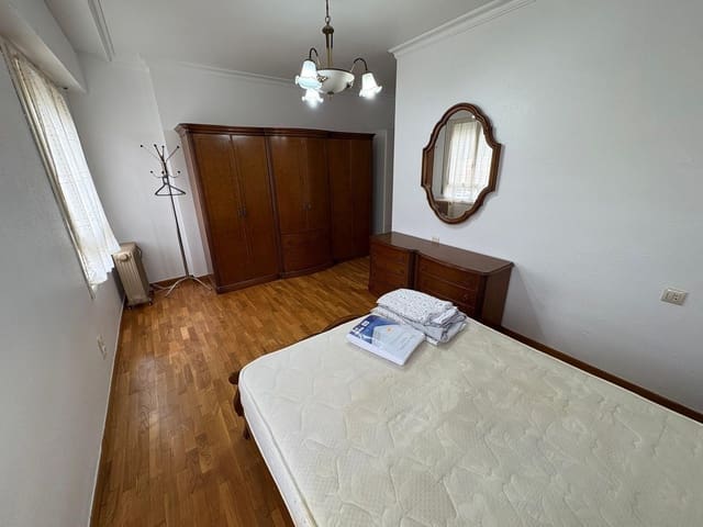 3 bedroom Flat for rent in Almansa - € 550 (Ref: 9379034)