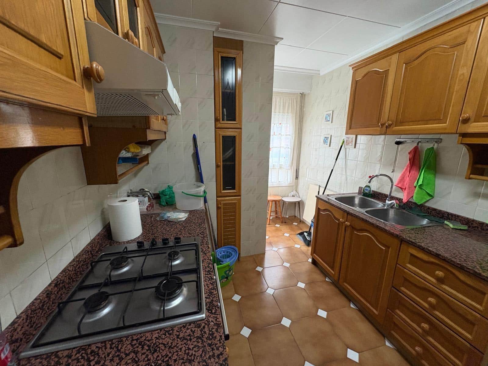 3 bedroom Flat for rent in Almansa - € 550 (Ref: 9379034)