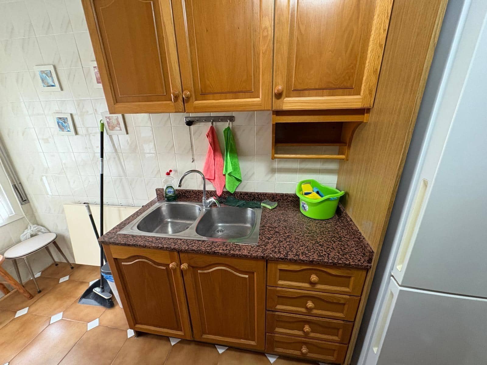 3 bedroom Flat for rent in Almansa - € 550 (Ref: 9379034)