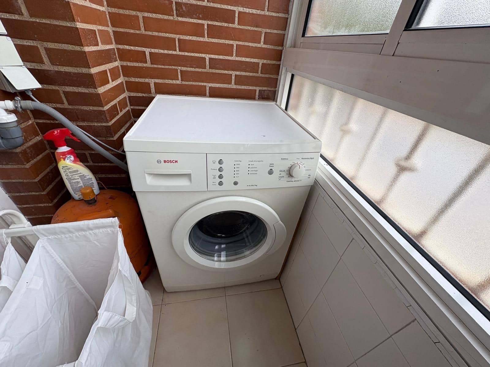 3 bedroom Flat for rent in Almansa - € 550 (Ref: 9379034)