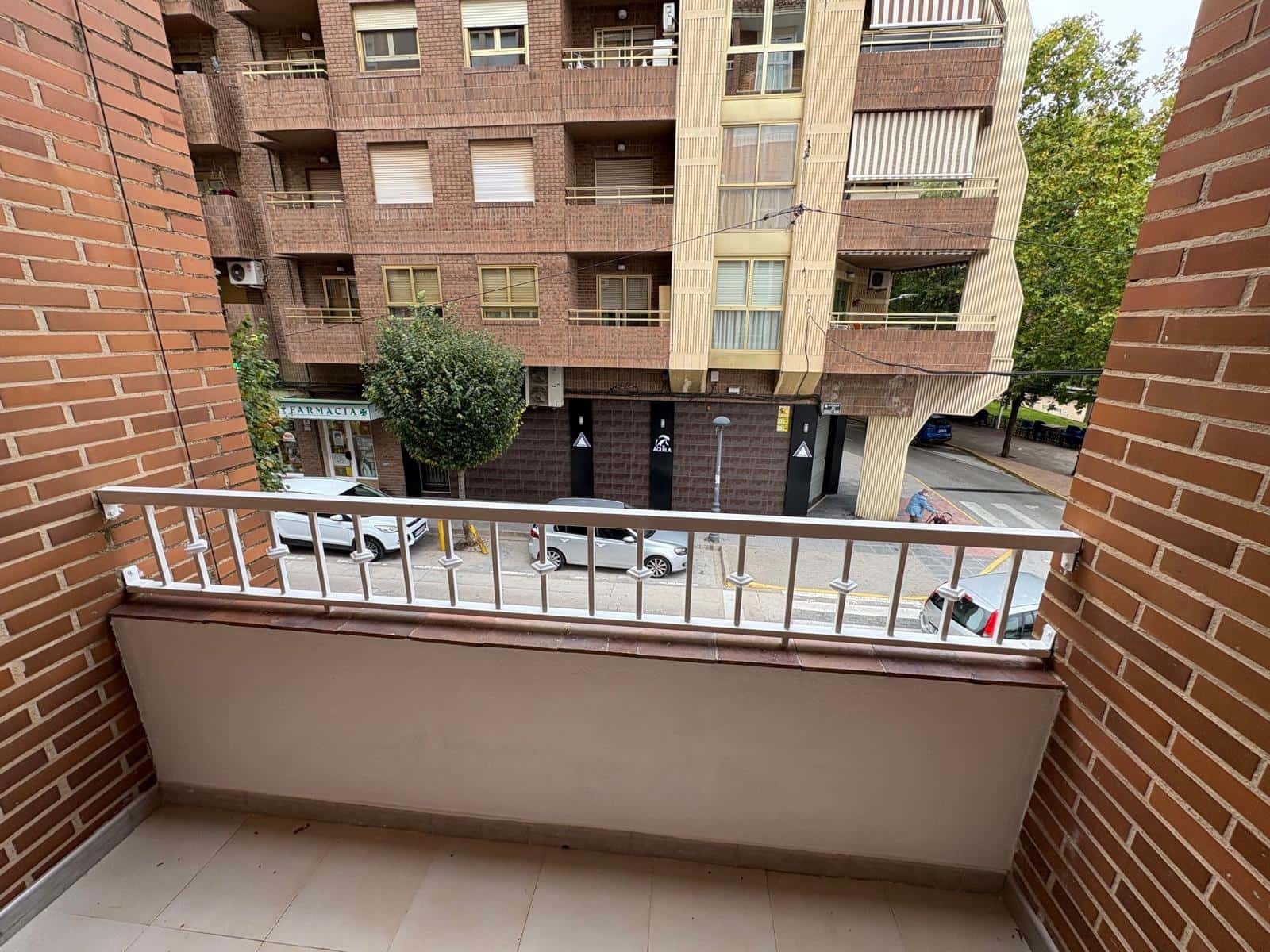 3 bedroom Flat for rent in Almansa - € 550 (Ref: 9379034)