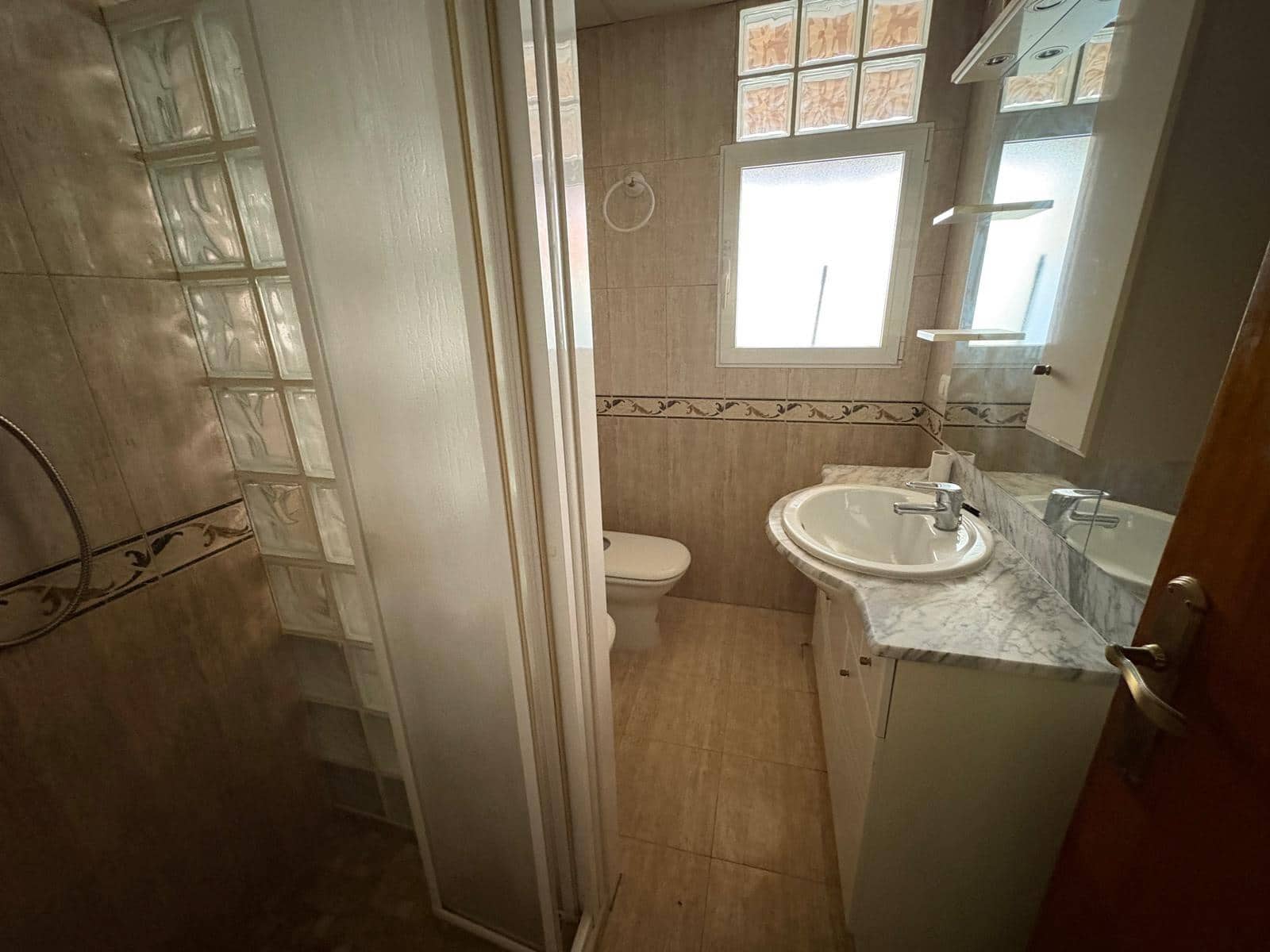 5 chambre Maison de Ville à vendre à Almansa avec garage - 140 000 € (Ref: 9382859)