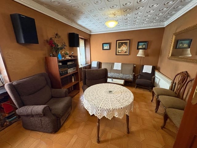 5 chambre Maison de Ville à vendre à Almansa avec garage - 140 000 € (Ref: 9382859)