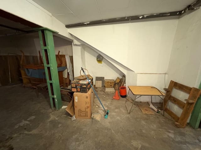 5 chambre Maison de Ville à vendre à Almansa avec garage - 140 000 € (Ref: 9382859)