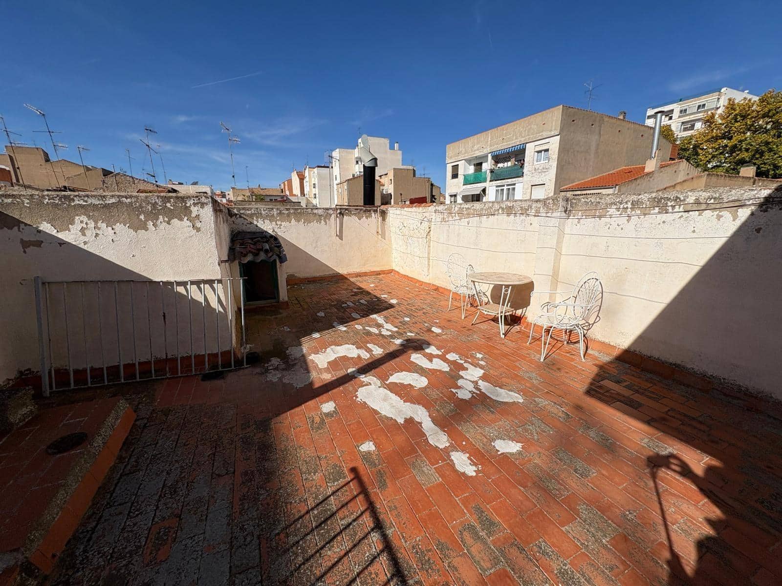 5 chambre Maison de Ville à vendre à Almansa avec garage - 140 000 € (Ref: 9382859)