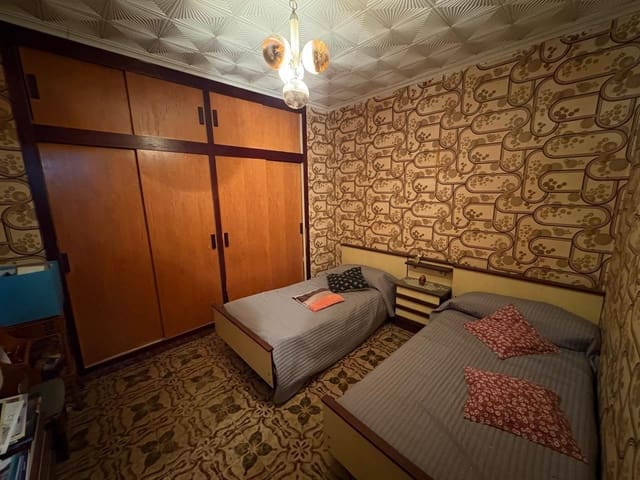 5 chambre Maison de Ville à vendre à Almansa avec garage - 140 000 € (Ref: 9382859)