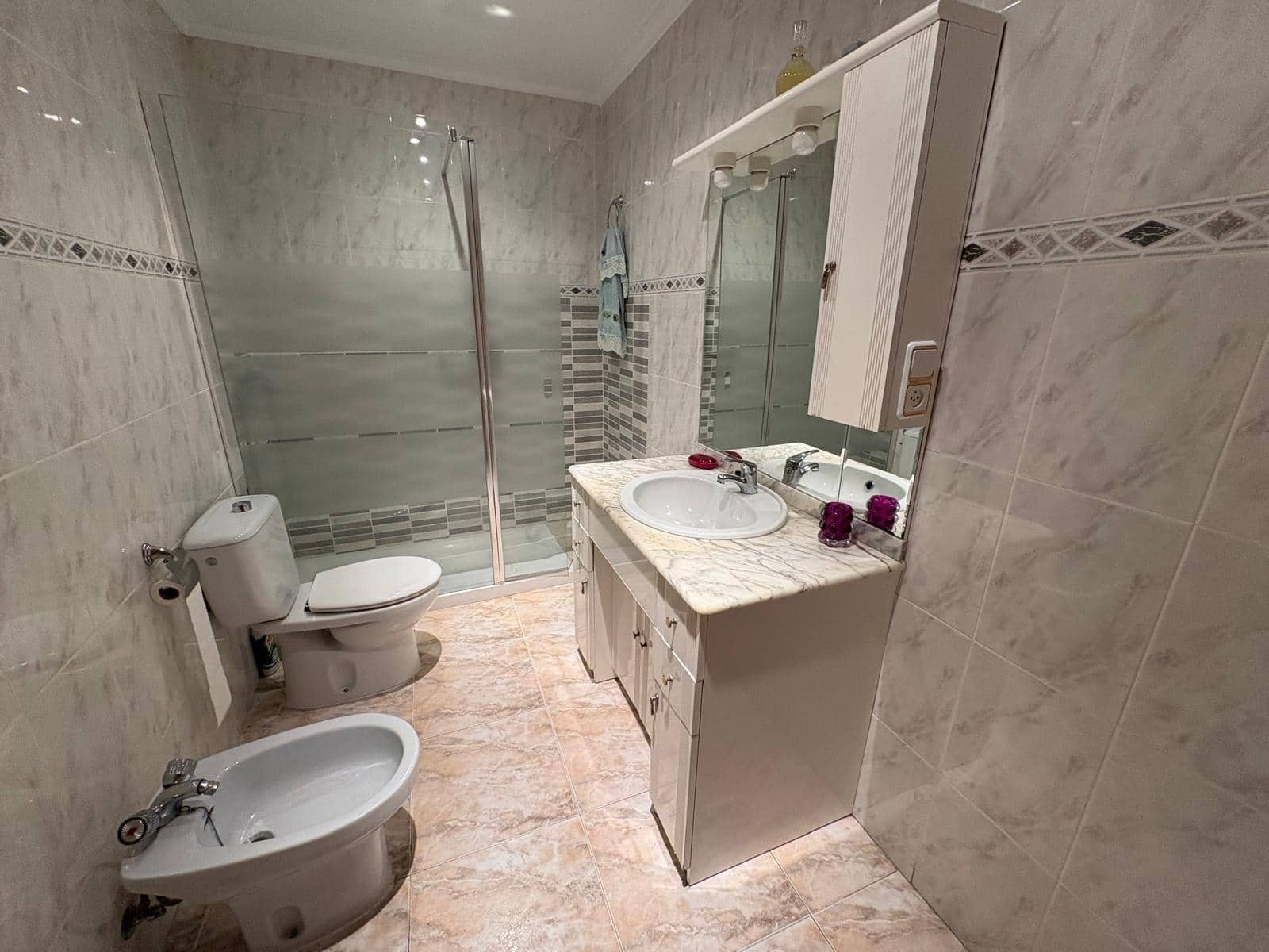 3 slaapkamer Flat te koop in Almansa - € 85.000 (Ref: 9407969)