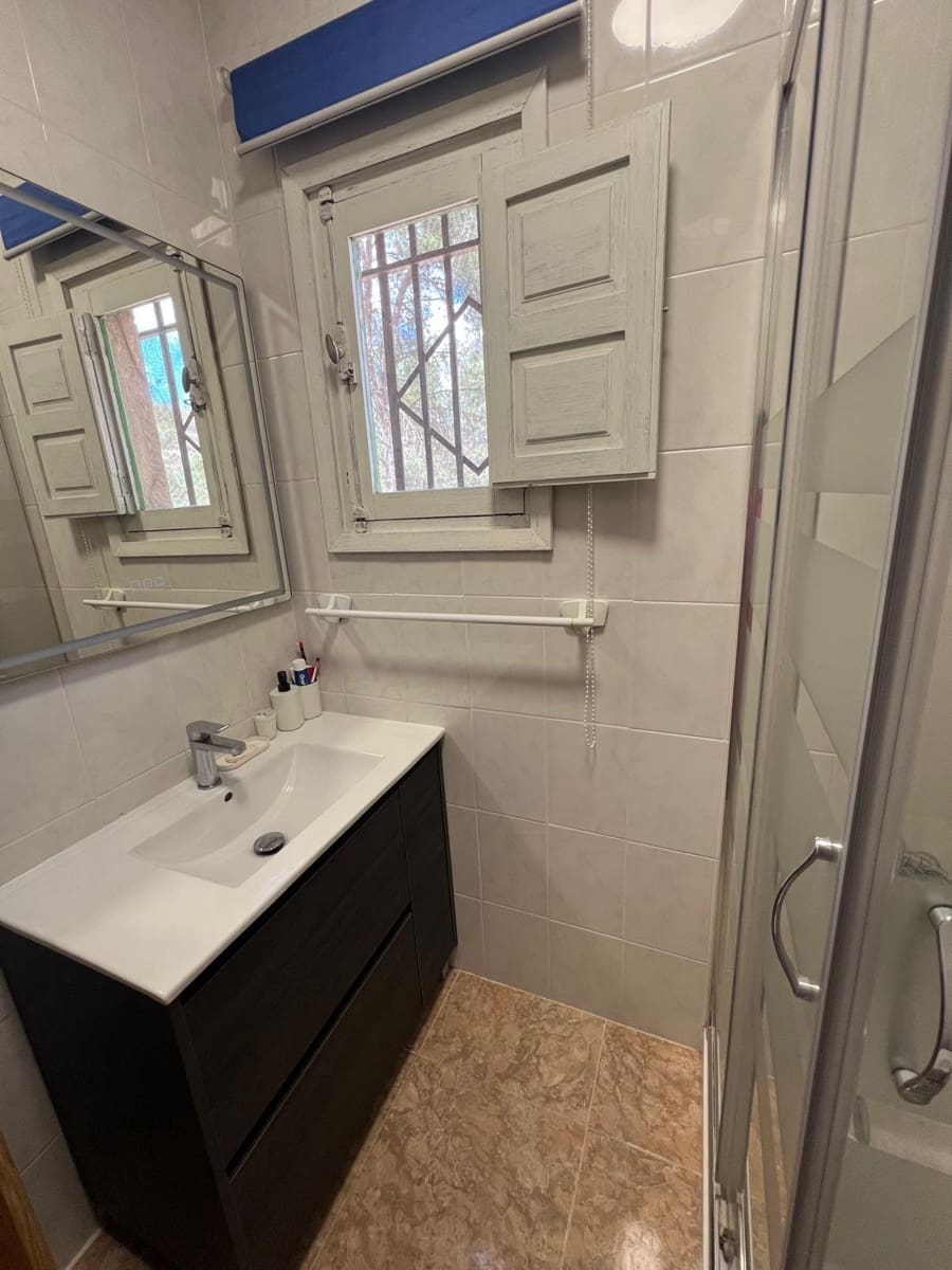 4 chambre Villa/Maison à vendre à Almansa avec garage - 170 000 € (Ref: 9422467)