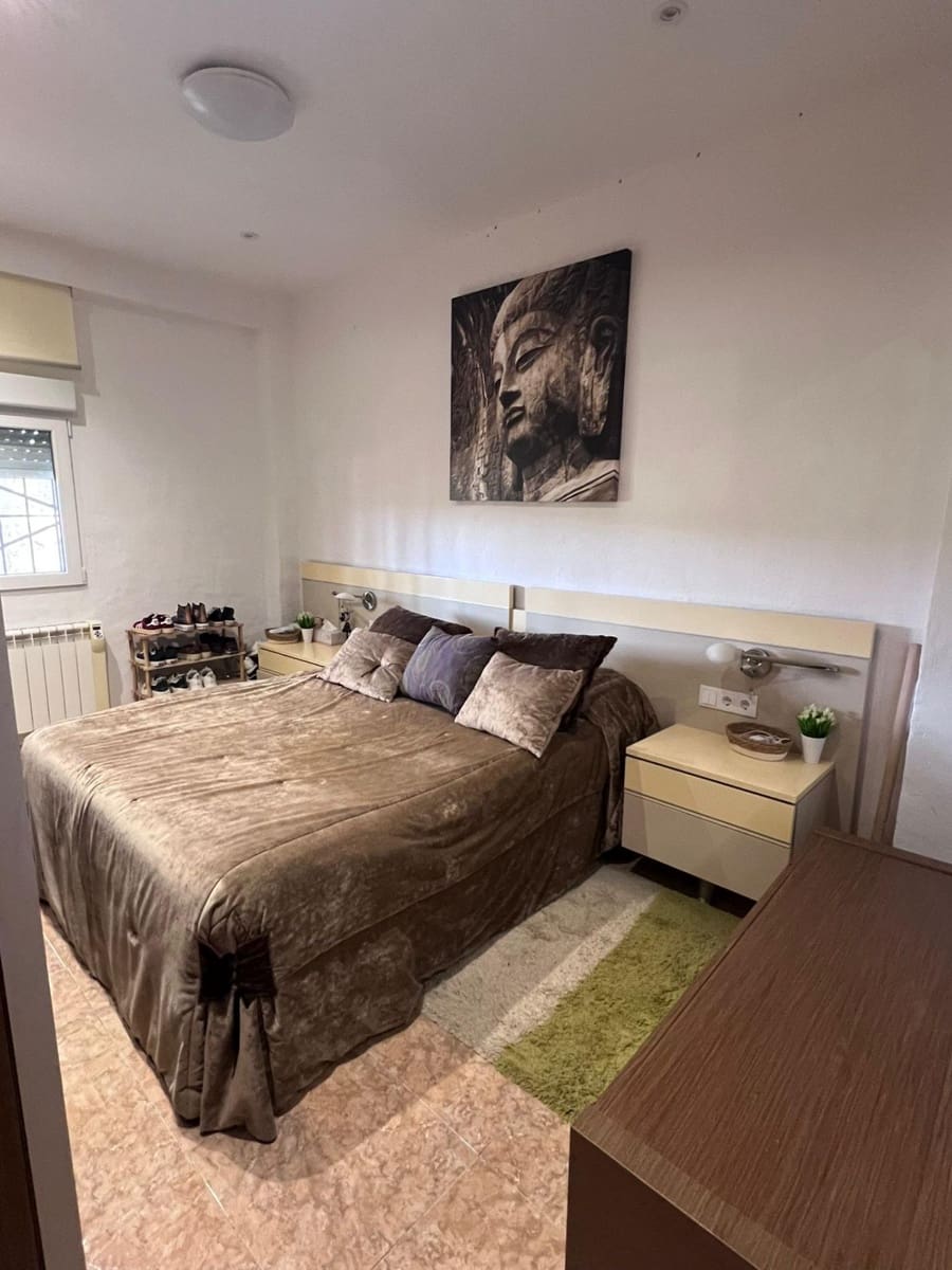 4 chambre Villa/Maison à vendre à Almansa avec garage - 170 000 € (Ref: 9422467)