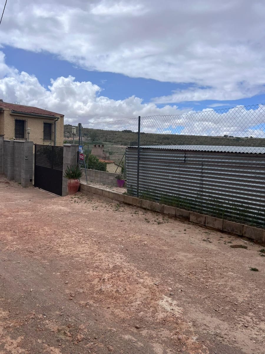 4 chambre Villa/Maison à vendre à Almansa avec garage - 170 000 € (Ref: 9422467)