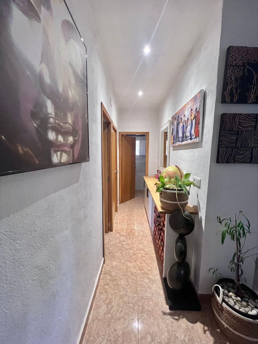 4 chambre Villa/Maison à vendre à Almansa avec garage - 170 000 € (Ref: 9422467)