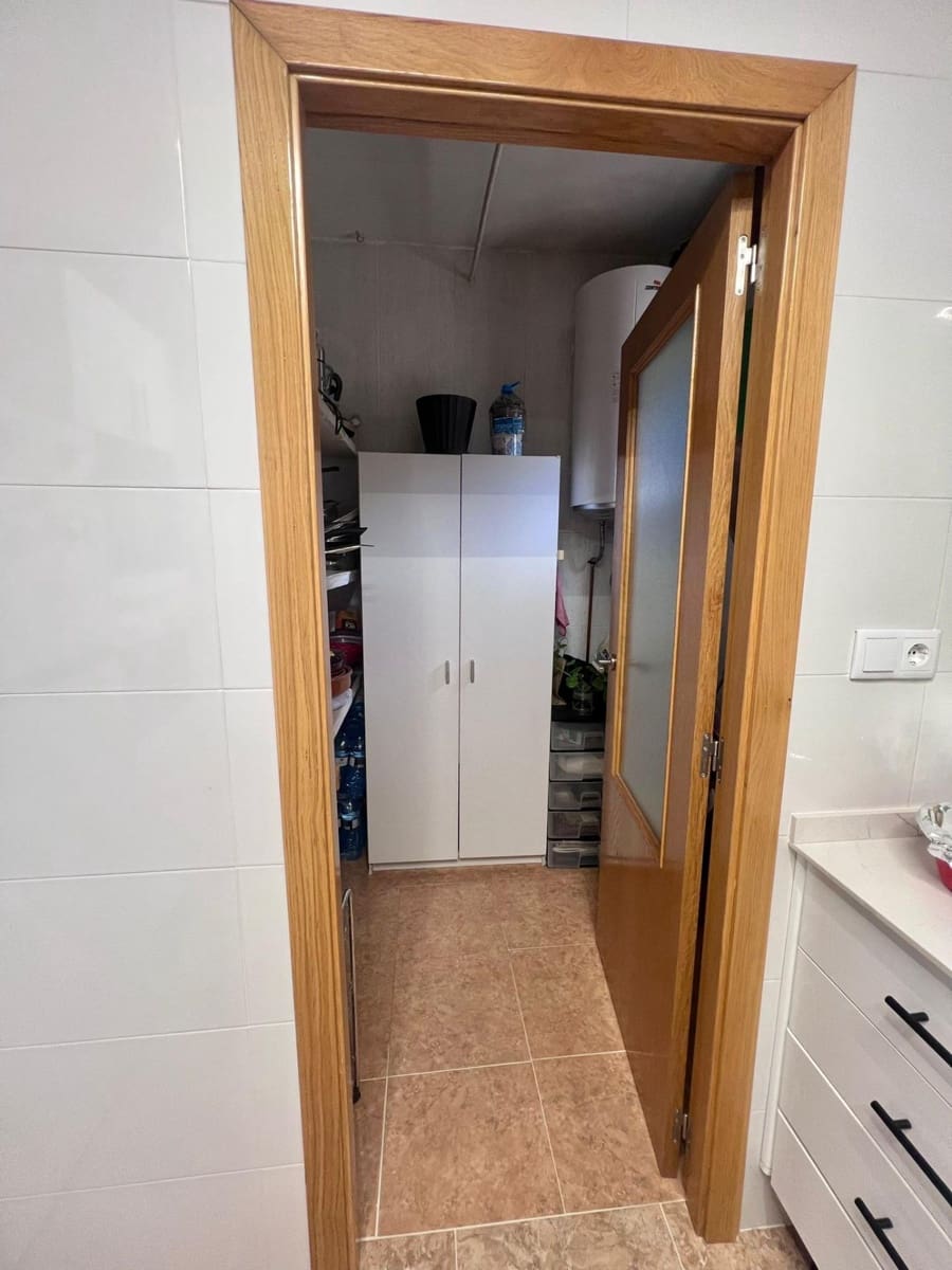 4 chambre Villa/Maison à vendre à Almansa avec garage - 170 000 € (Ref: 9422467)