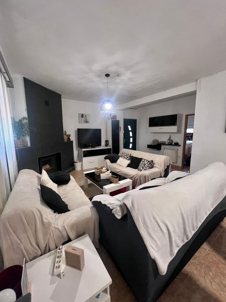 4 chambre Villa/Maison à vendre à Almansa avec garage - 170 000 € (Ref: 9422467)