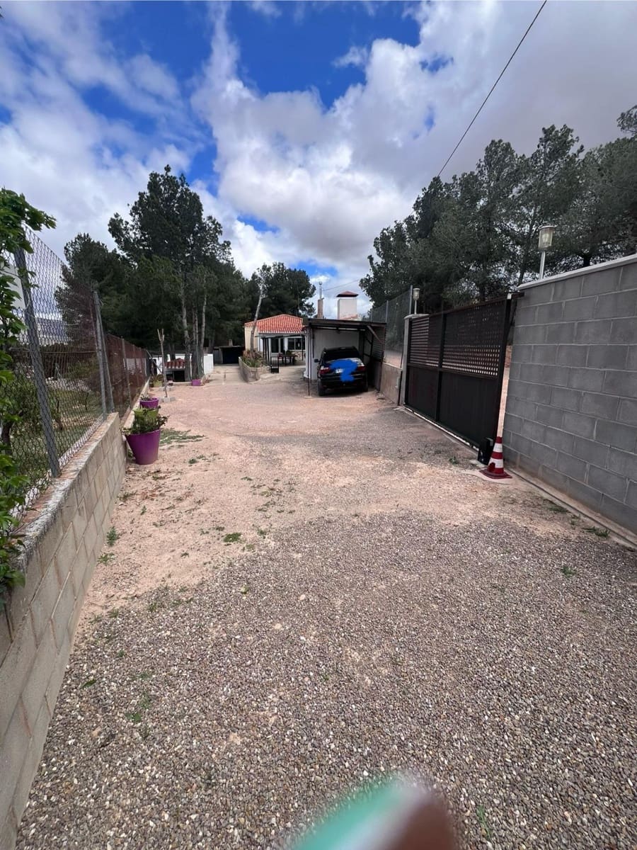 4 chambre Villa/Maison à vendre à Almansa avec garage - 170 000 € (Ref: 9422467)