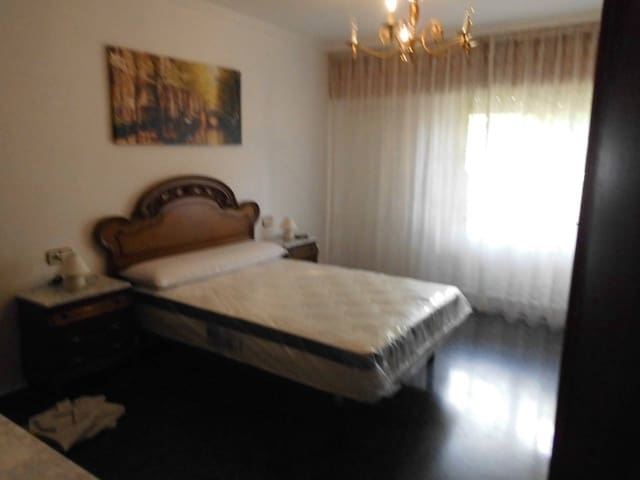 4 bedroom Flat for rent in Almansa - € 500 (Ref: 9427226)