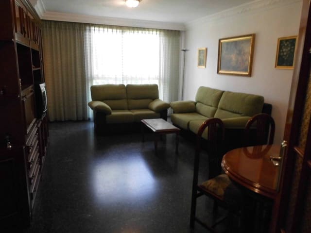 4 bedroom Flat for rent in Almansa - € 500 (Ref: 9427226)