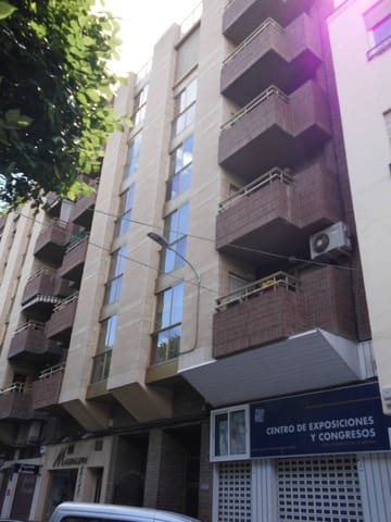 4 bedroom Flat for rent in Almansa - € 500 (Ref: 9427226)