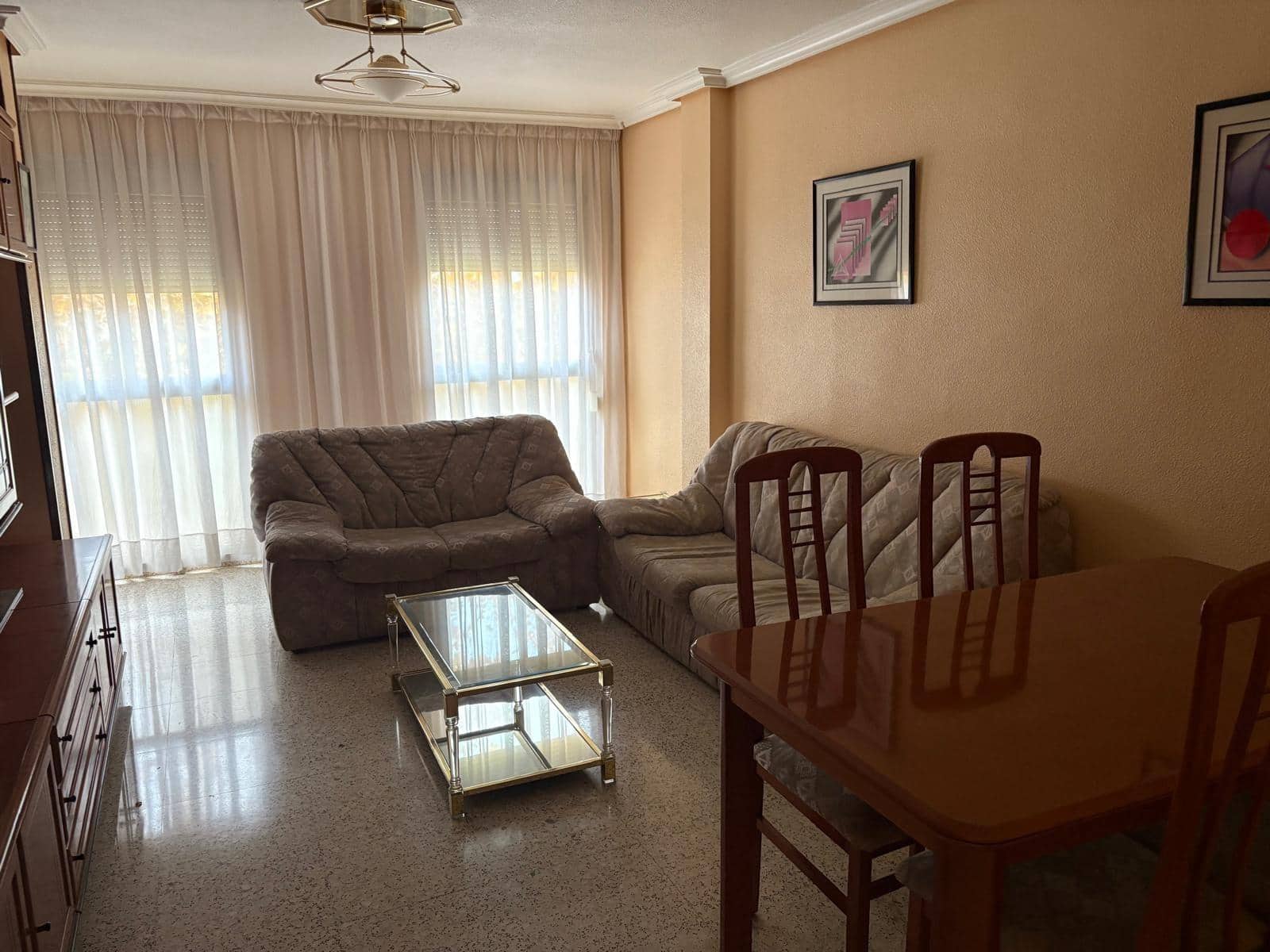 4 makuuhuone Asunto myytävänä paikassa Almansa mukana 
autotalli - 99 000 € (Ref: 9431081)