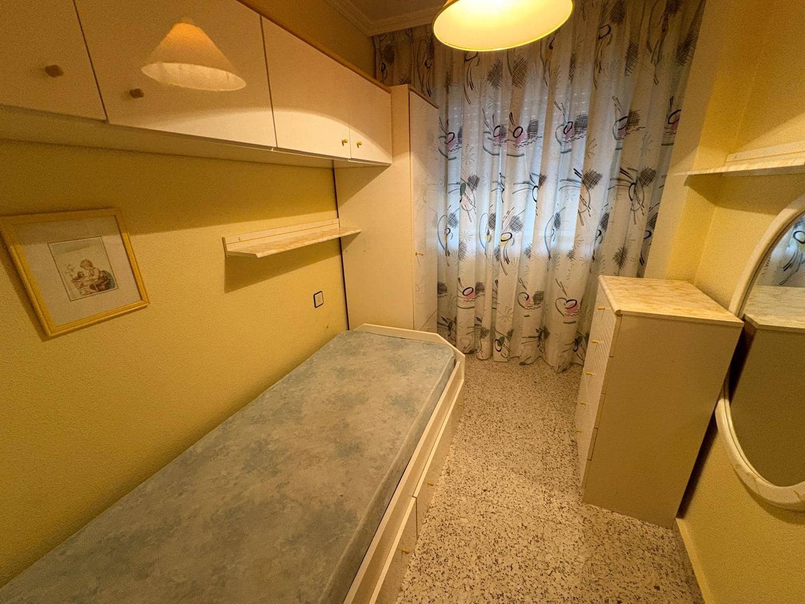 4 makuuhuone Asunto myytävänä paikassa Almansa mukana 
autotalli - 99 000 € (Ref: 9431081)