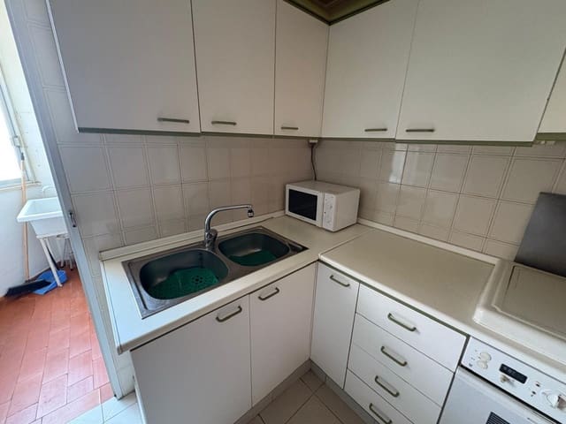 4 makuuhuone Asunto myytävänä paikassa Almansa mukana 
autotalli - 99 000 € (Ref: 9431081)