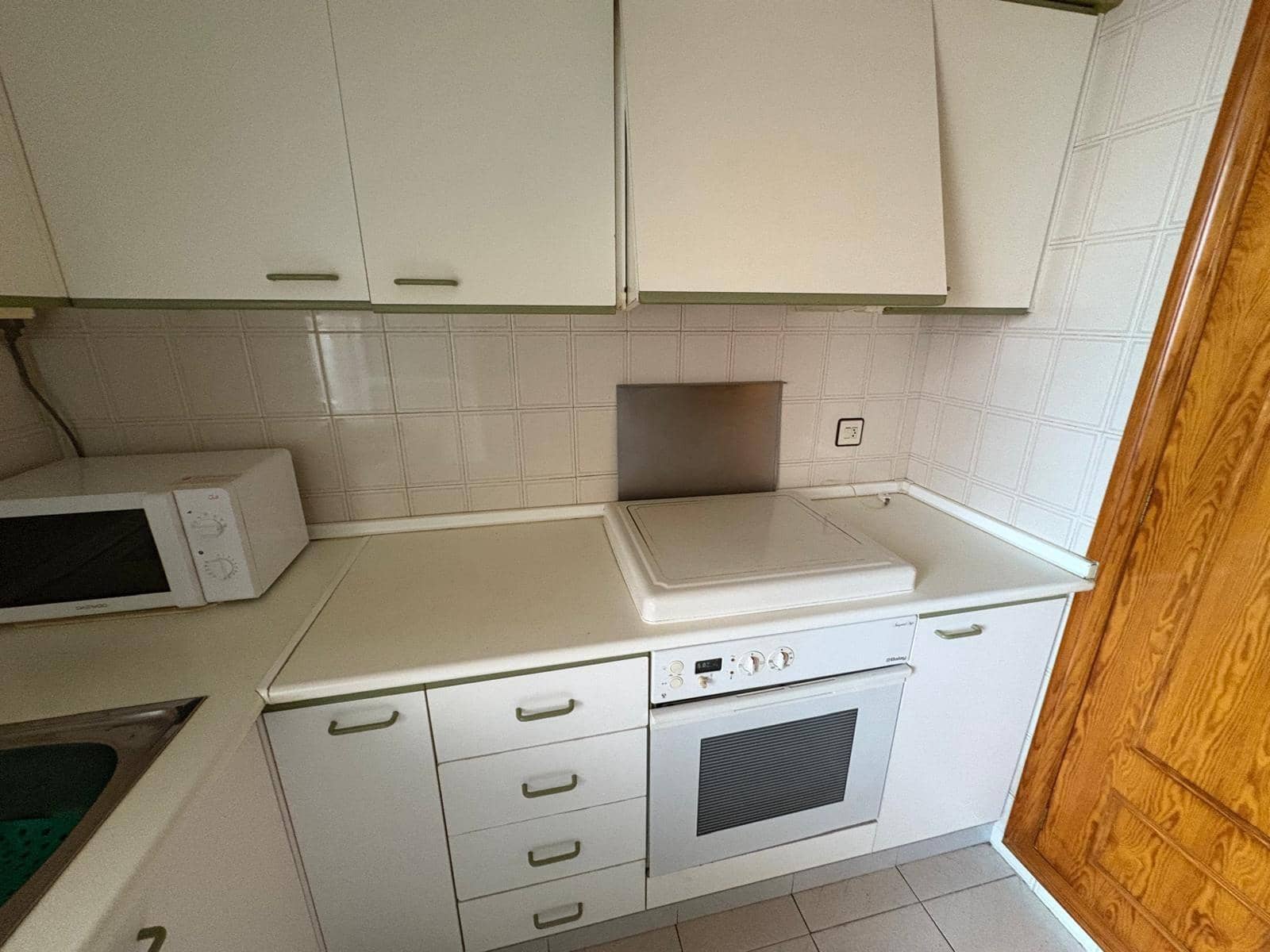 4 makuuhuone Asunto myytävänä paikassa Almansa mukana 
autotalli - 99 000 € (Ref: 9431081)