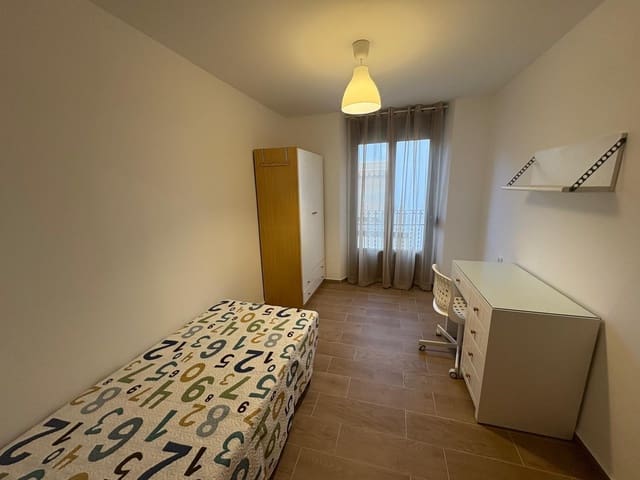 3 camera da letto Appartamento da affittare in Almansa - 550 € (Rif: 9440154)