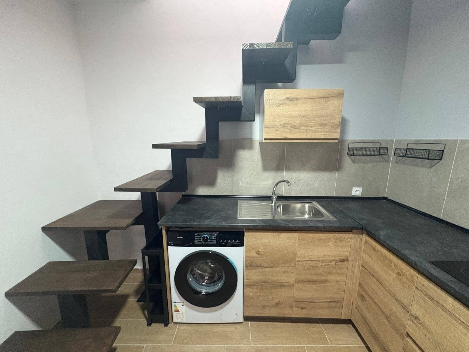 3 bedroom Flat for rent in Almansa - € 550 (Ref: 9440154)