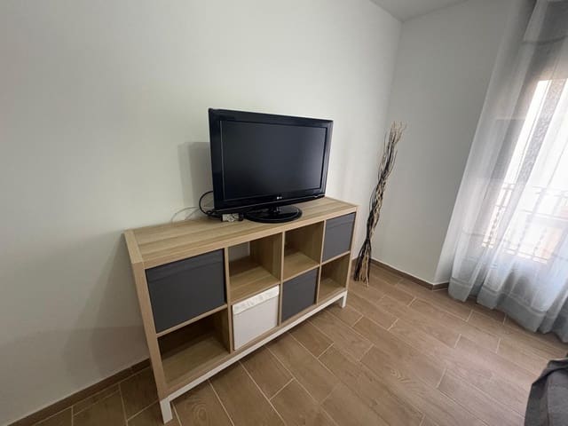 3 soveværelse Lejlighed til leje i Almansa - € 550 (Ref: 9440154)