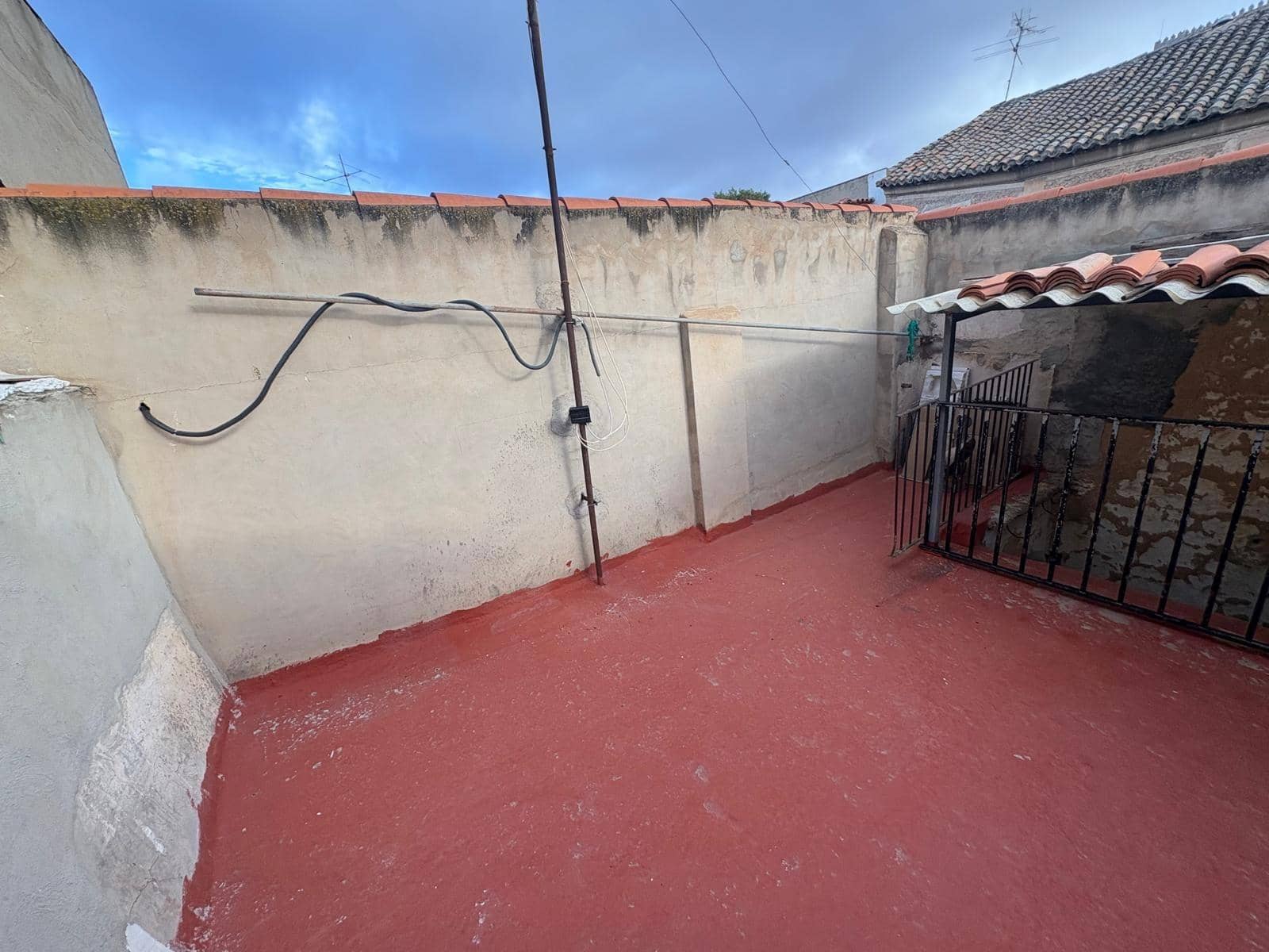 3 bedroom Flat for rent in Almansa - € 550 (Ref: 9440154)