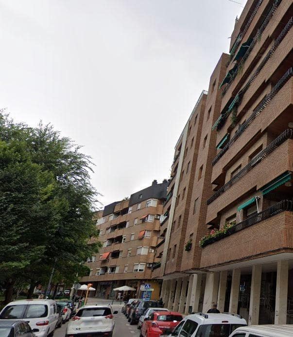 3 slaapkamer Flat te huur in Almansa - € 550 (Ref: 9470390)