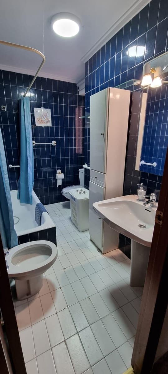 3 slaapkamer Flat te huur in Almansa - € 550 (Ref: 9470390)