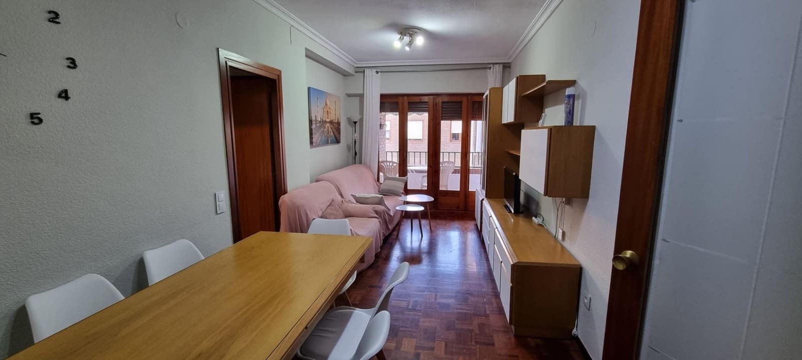 3 slaapkamer Flat te huur in Almansa - € 550 (Ref: 9470390)