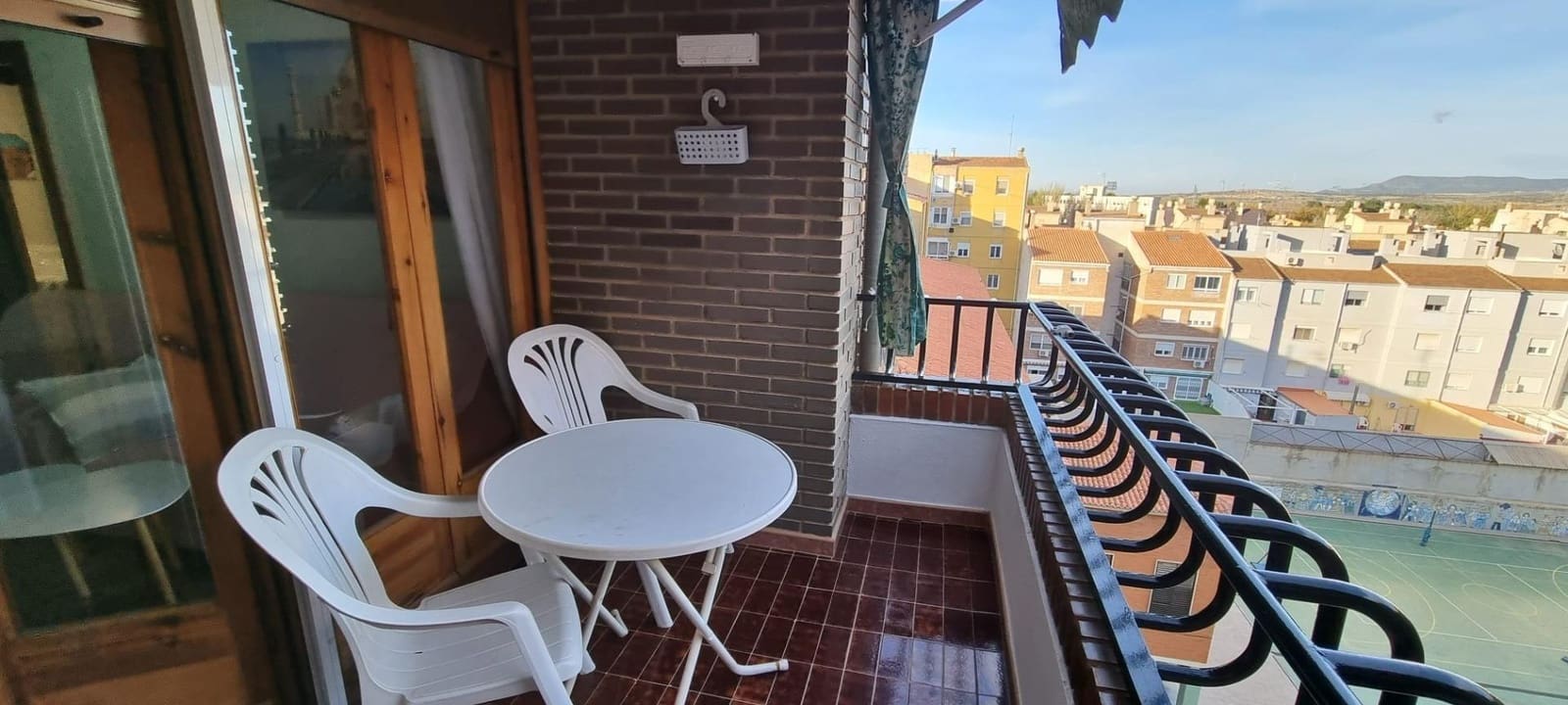3 slaapkamer Flat te huur in Almansa - € 550 (Ref: 9470390)