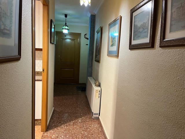 3 soverom Leilighet til salgs i Almansa med garasje - € 88 000 (Ref: 9481201)