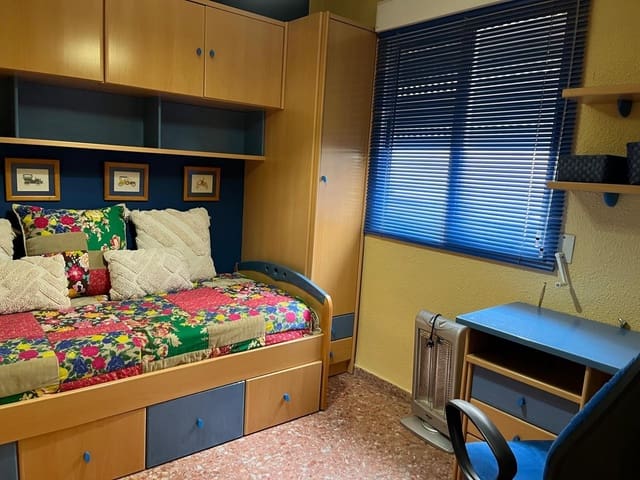 3 soverom Leilighet til salgs i Almansa med garasje - € 88 000 (Ref: 9481201)