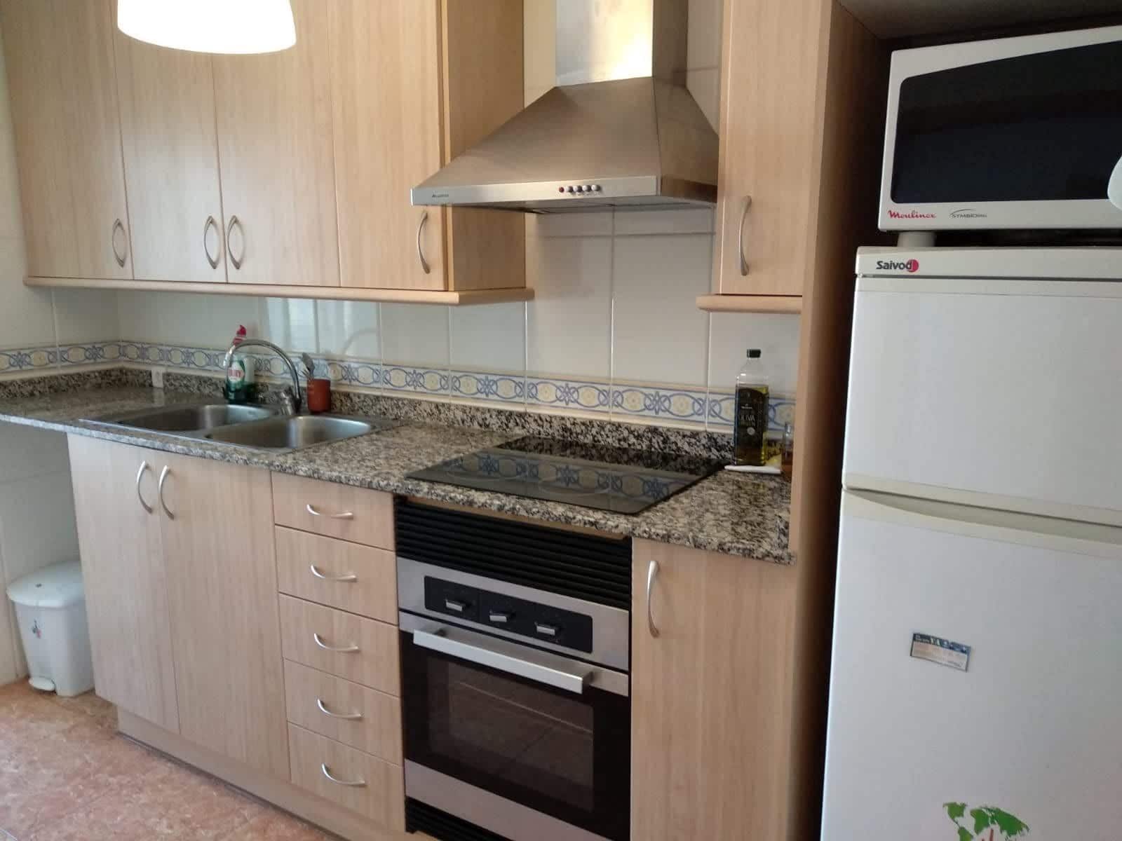 2 slaapkamer Flat te huur in Almansa - € 520 (Ref: 9494660)