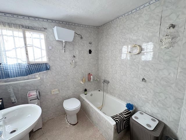 3 sypialnia Willa na sprzedaż w Almansa z basenem - 120 000 € (Ref: 9497204)