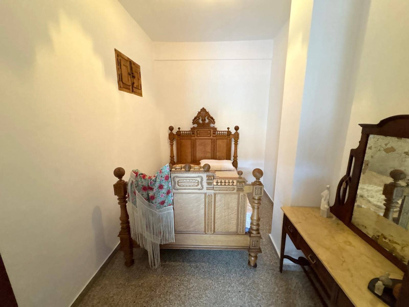 6 bedroom Townhouse for sale in La Font de la Figuera with pool - € 600,000 (Ref: 9530541)