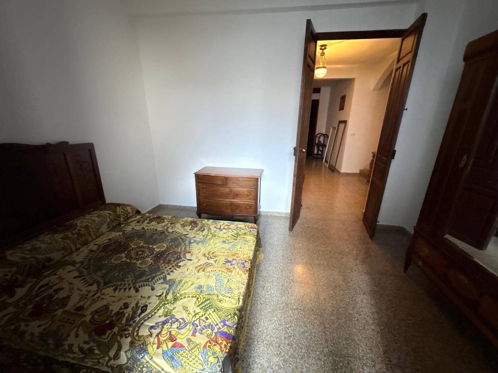 6 bedroom Townhouse for sale in La Font de la Figuera with pool - € 600,000 (Ref: 9530541)