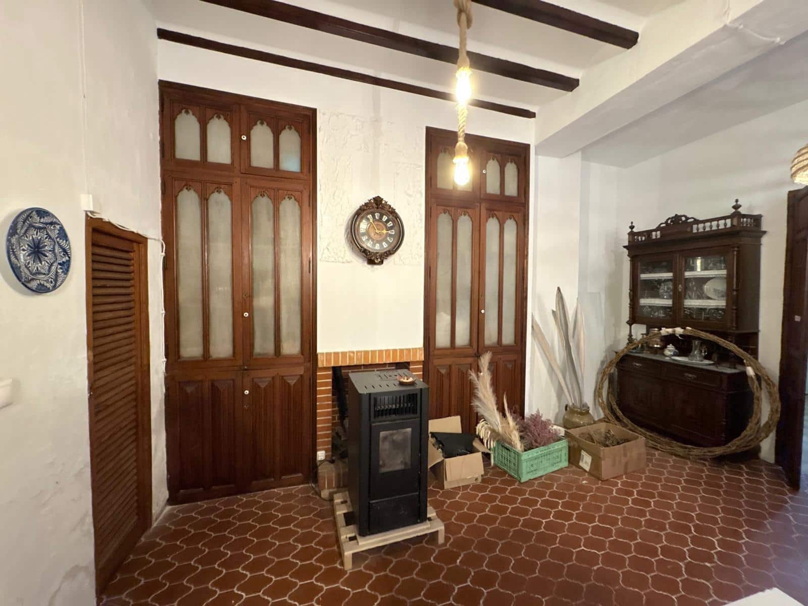 6 bedroom Townhouse for sale in La Font de la Figuera with pool - € 600,000 (Ref: 9530541)