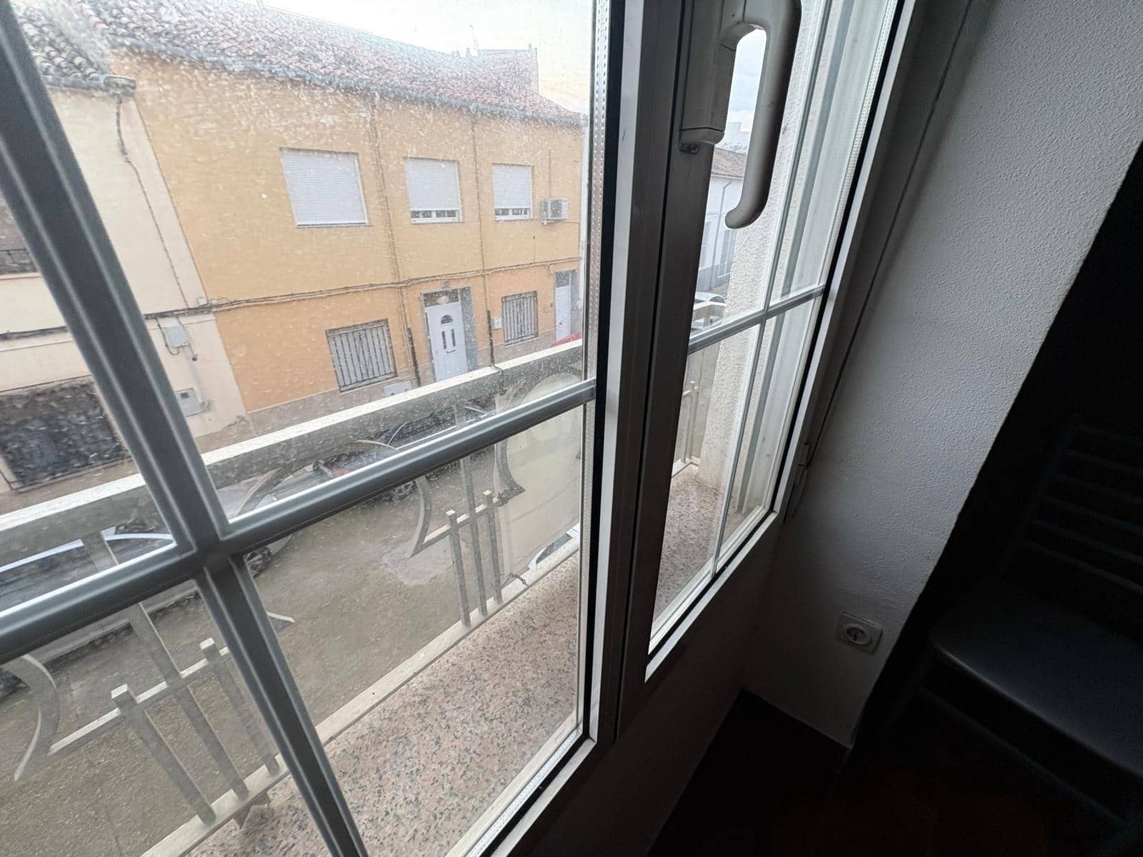 3 soverom Leilighet til salgs i Almansa - € 69 000 (Ref: 9596159)