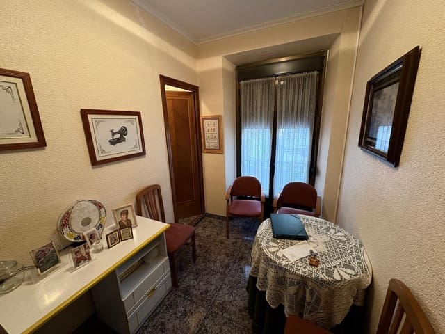 3 soveværelse Lejlighed til salg i Almansa - € 68.000 (Ref: 9619241)